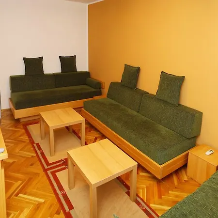 Demadino Motel