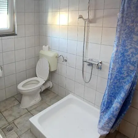 Demadino Motel 3*